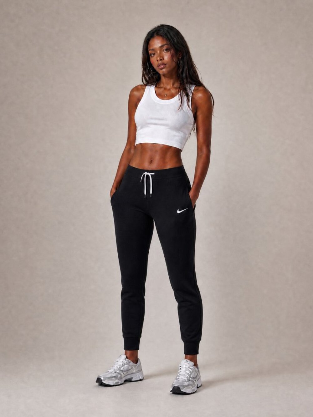 Nike Cotton Black Slim Fit Legging Joggers with Pockets NWOT